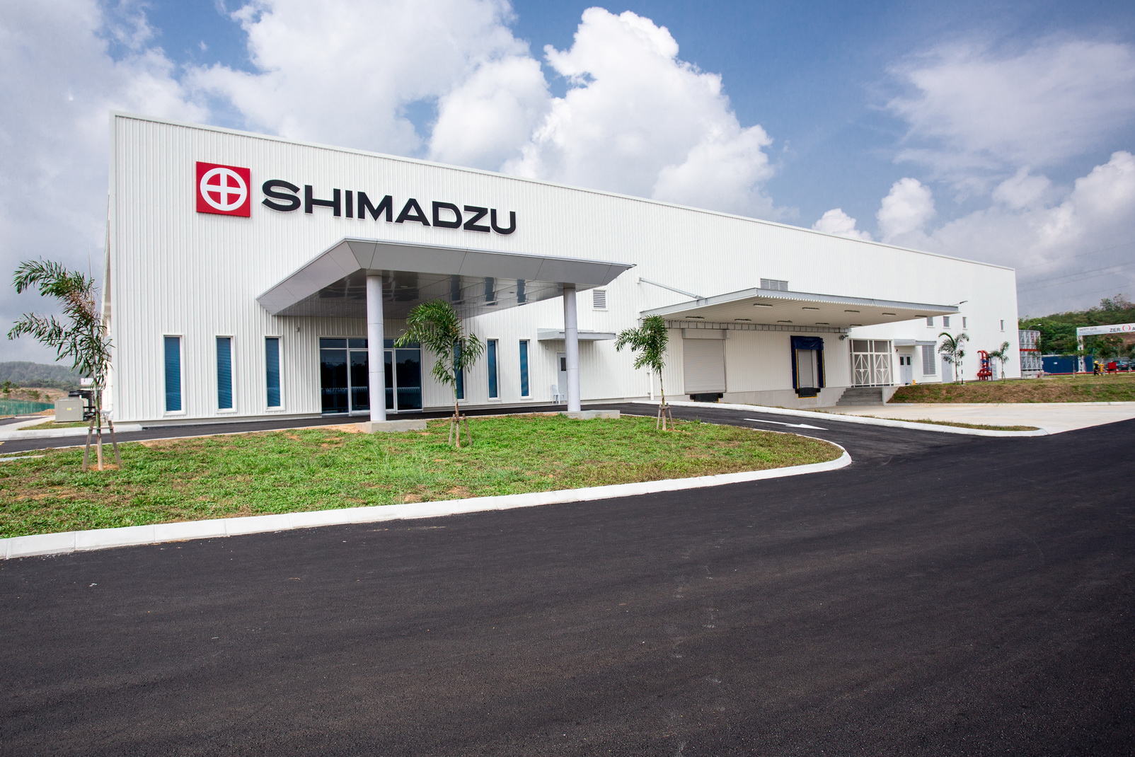 Shimadzu New Liquid Chromatograpy Factory